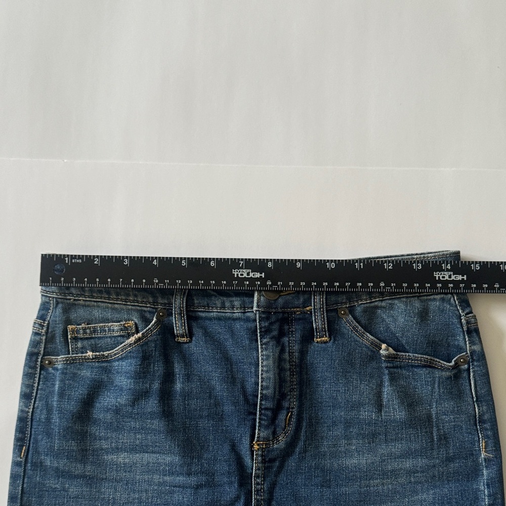 Universal Thread Blue Denim Skirt with Frayed Hem Size 6 - Picture 3 of 6